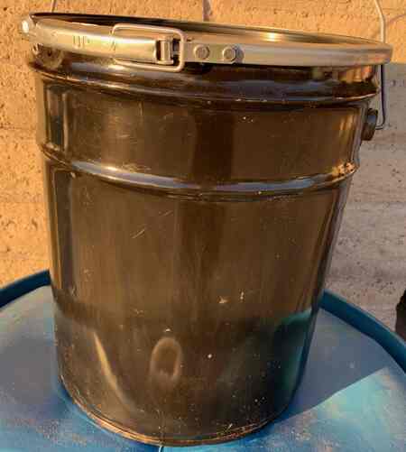 5 Gallon Metal Barrel/Drum/Bucket Open Top - Side View